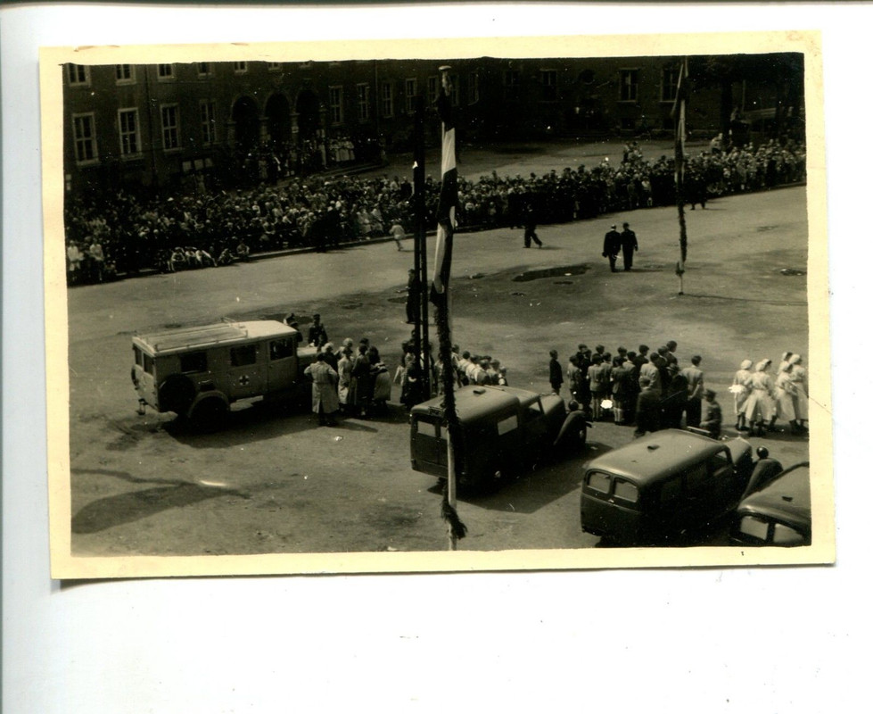 Sanitäts - LKW Rotes Kreuz Wehrmacht Krankenschw