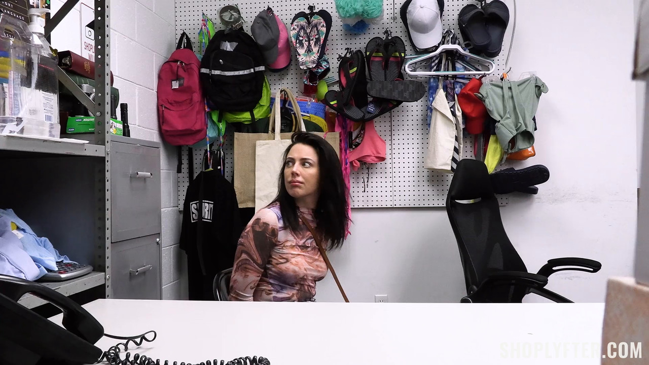 Whitney Wright - Case No. 7906287 - Glory Hole Thief - SHOPLYFTER.mp4.0002