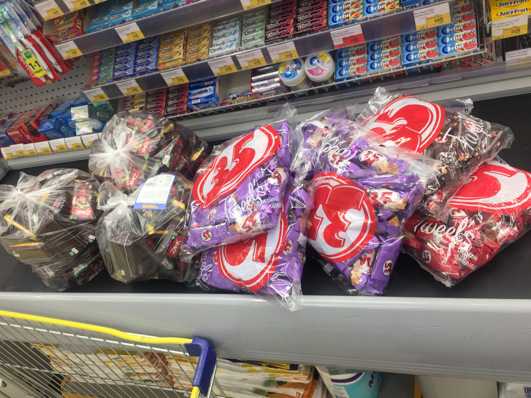 E9FC5A21-5C80-48F4-9B8B-F846521A69FB