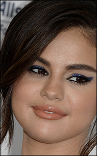 Selena Gomez 09-1024
