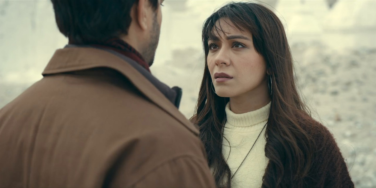 Yeh Kaali Kaali Ankhein (2022) Season 1 [Hindi + Tamil + Telugu] WebRip 480p, 720p ESub - Complete Screenshot