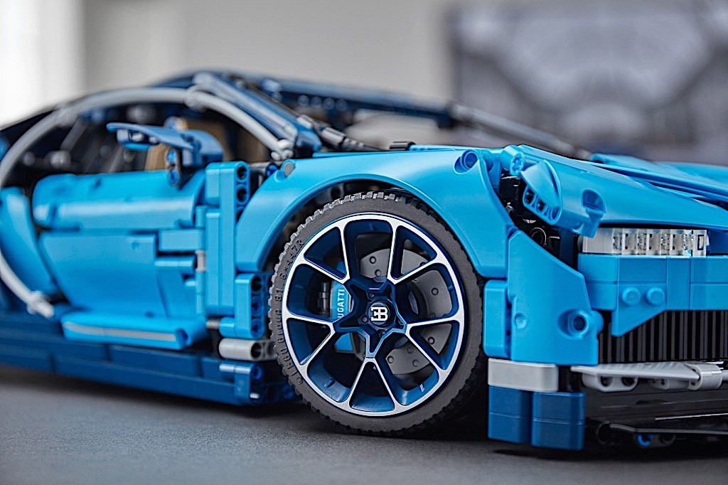 Lego Technic Bugatti Chiron (9)