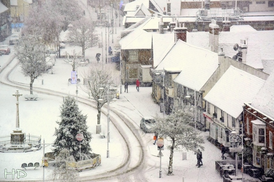 snow-H-town-centre.jpg