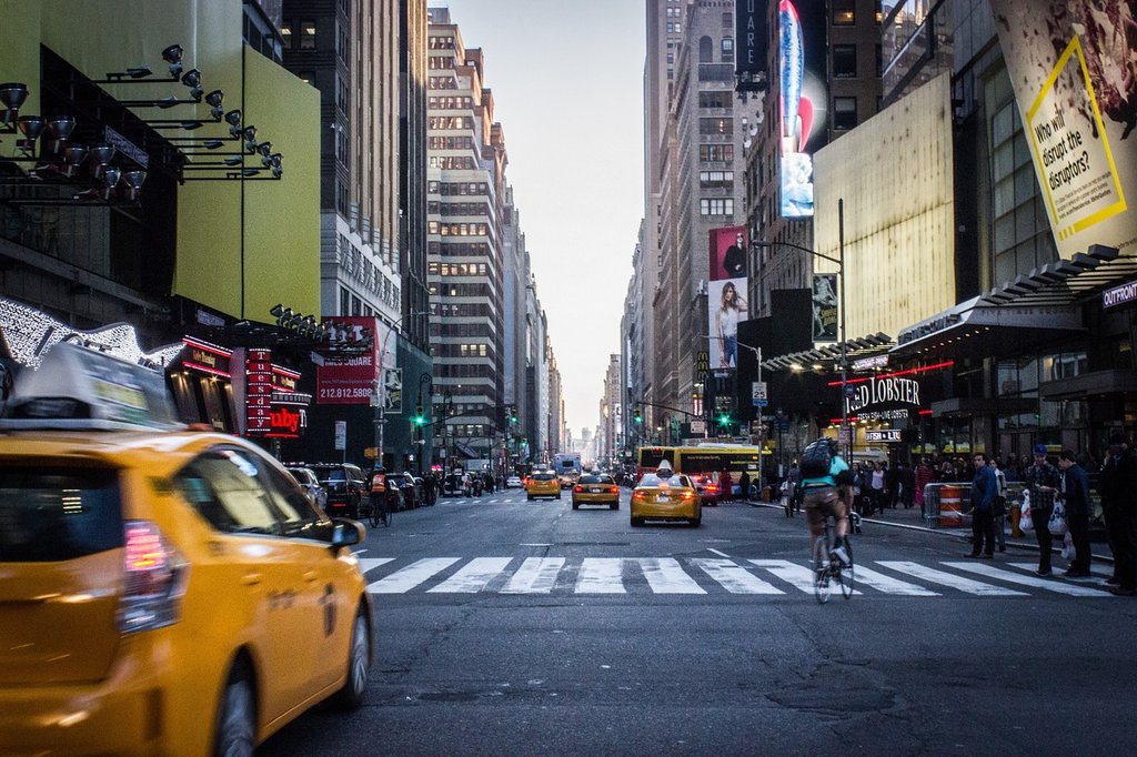 Paseos - Descubre Nueva York con una tarjeta turística: los mejores beneficios a tu alcance Taxi-ny