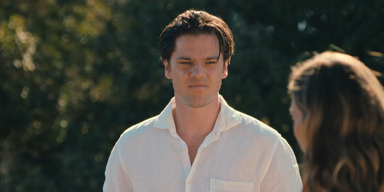 Fall for Me 2025 WebRip [Hindi + Tamil + Telugu + English] 480p 720p ESub Screenshot