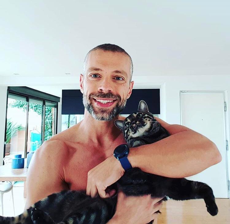 0AF0637B-9C3B-49D6-959C-5AD54BCF94D1