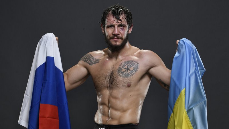 Дeйна Уайт връща националните флагове в UFC