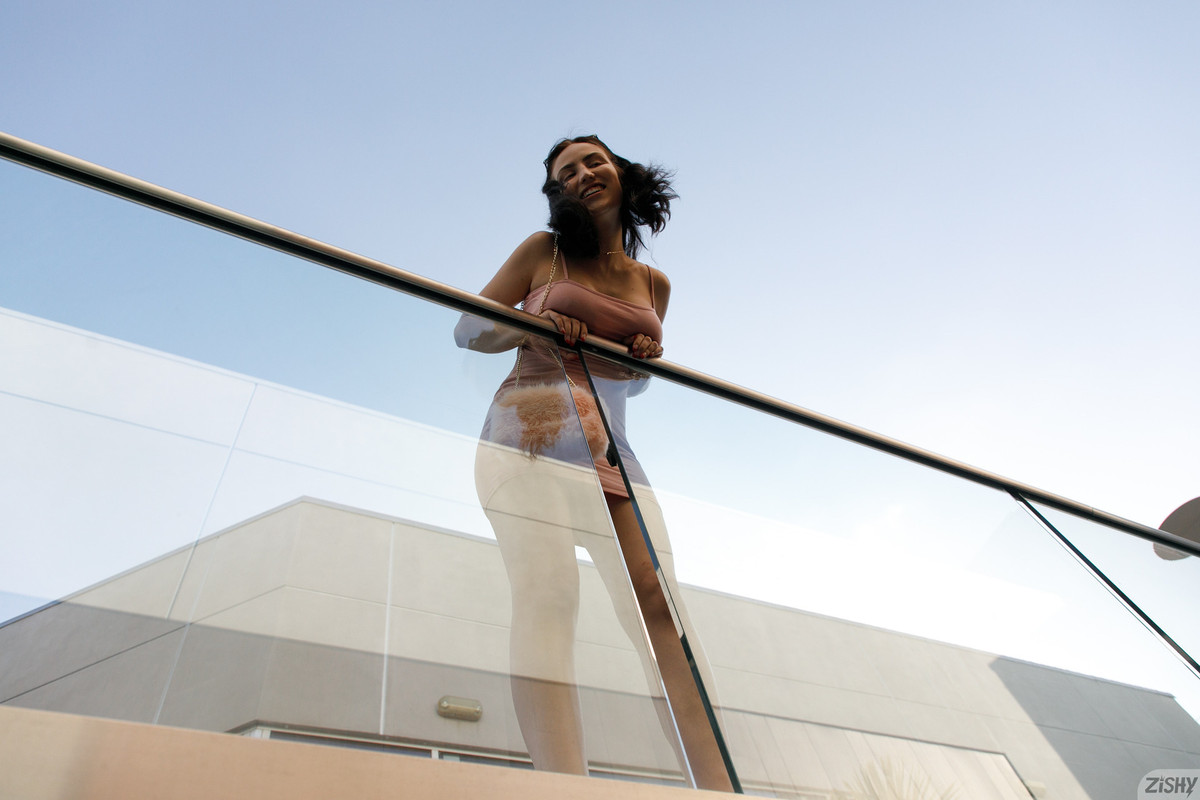 full_012_1302591347258499