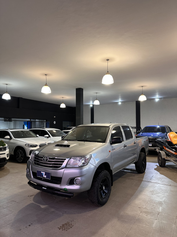 Toyota Hilux DX 2.5 4x4