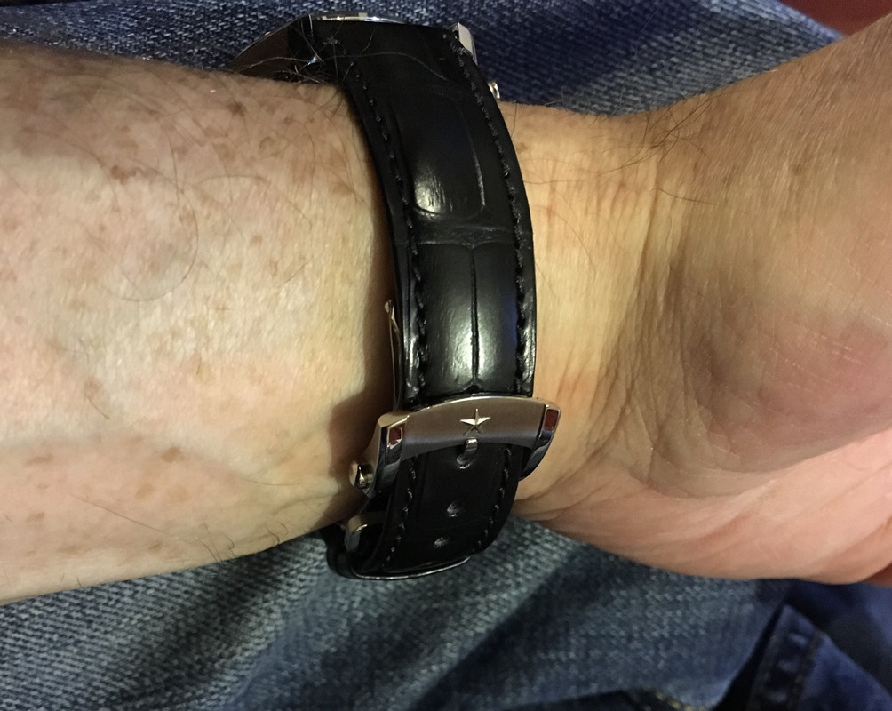 2186C6BD-3F0A-45C5-BC27-108A076A8CCA