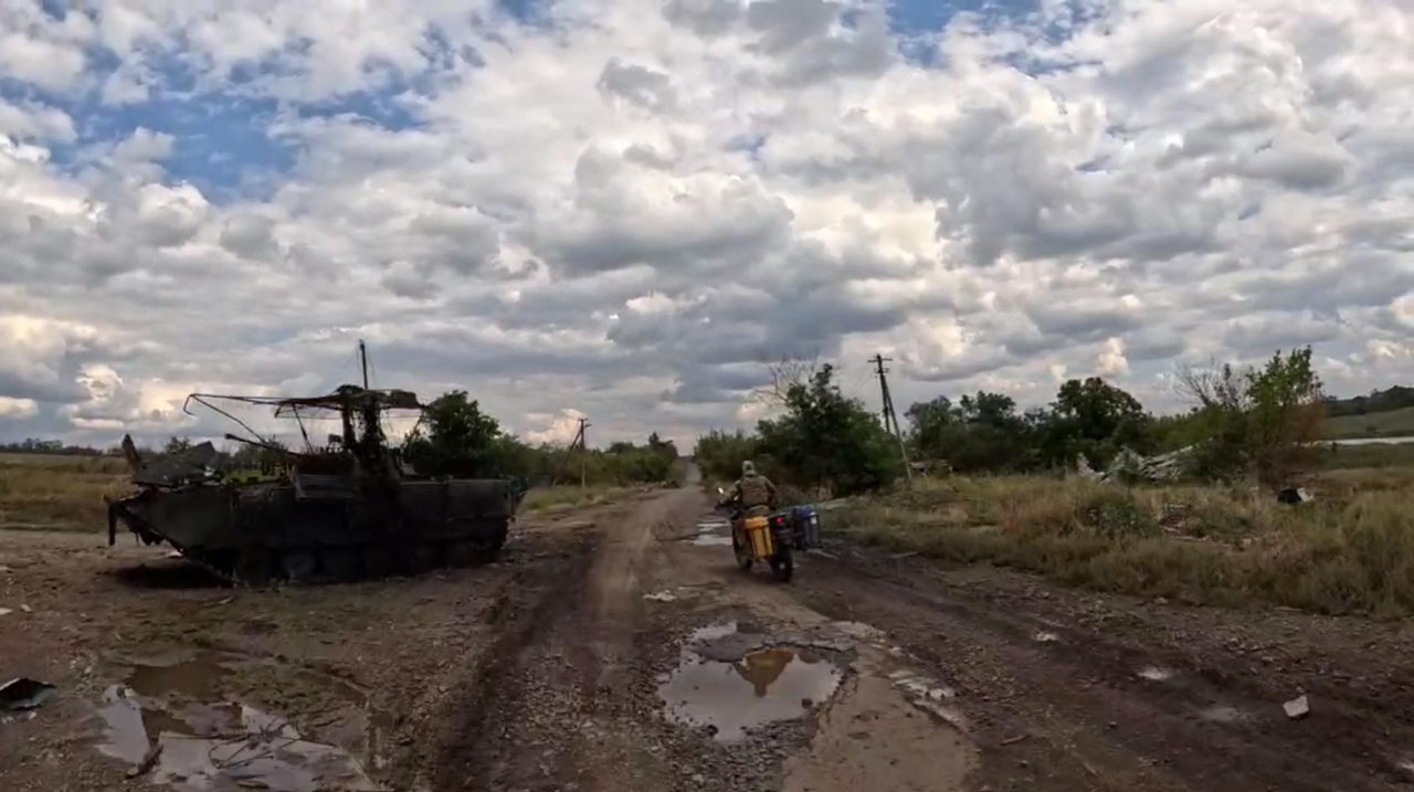 1009 BMP-2 675-sb3KDZ destr 25 08 25