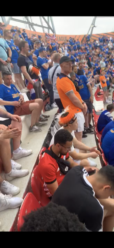 4F2DF3B7-7D3B-42FA-B7A7-49E19361E676