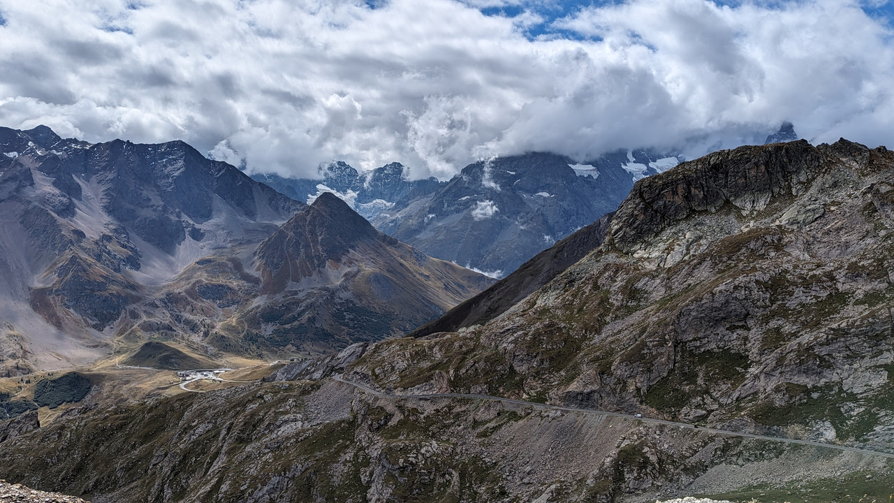 Route des grandes alpes en 718 spyder J1-descente-galibier-2