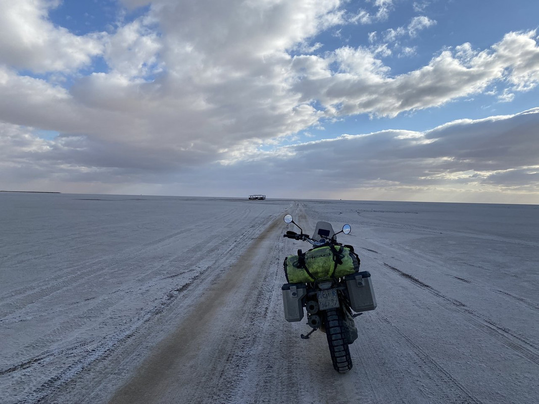 E87BCEA2-CEBD-4D80-864D-9370E2625A43