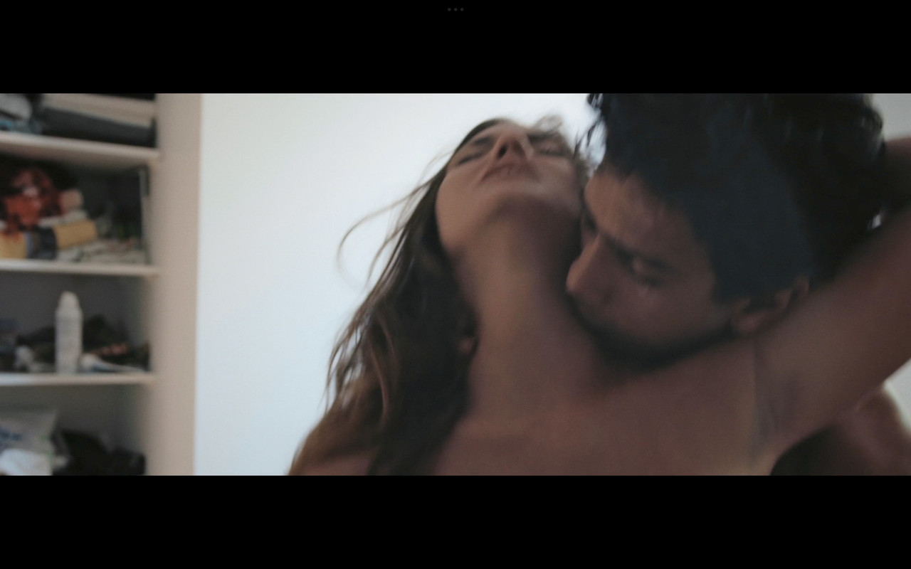 Screenshot_2025-02-13-22-30-30-697_com.mxtech.videoplayer.pro