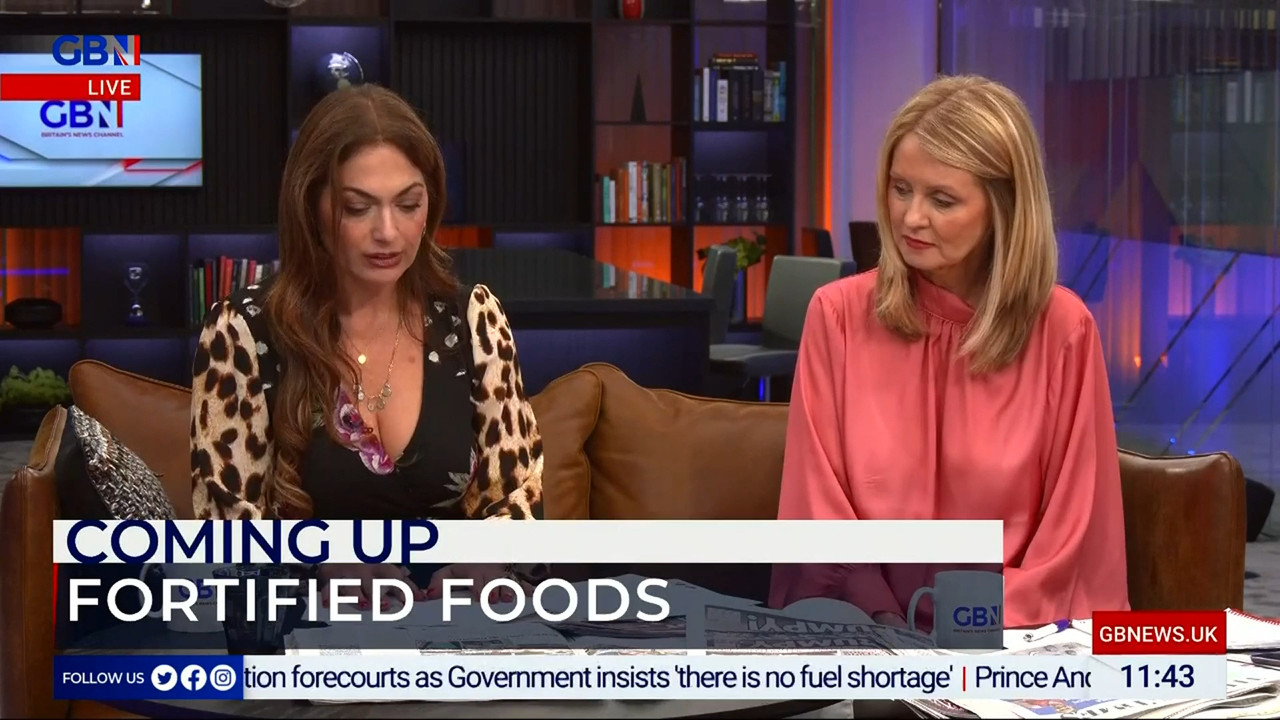 09.25 - 10.00.00 - Saturday Live UK. Opinion, news and a bit of fun o..._001.ts_snapshot_42.38.659