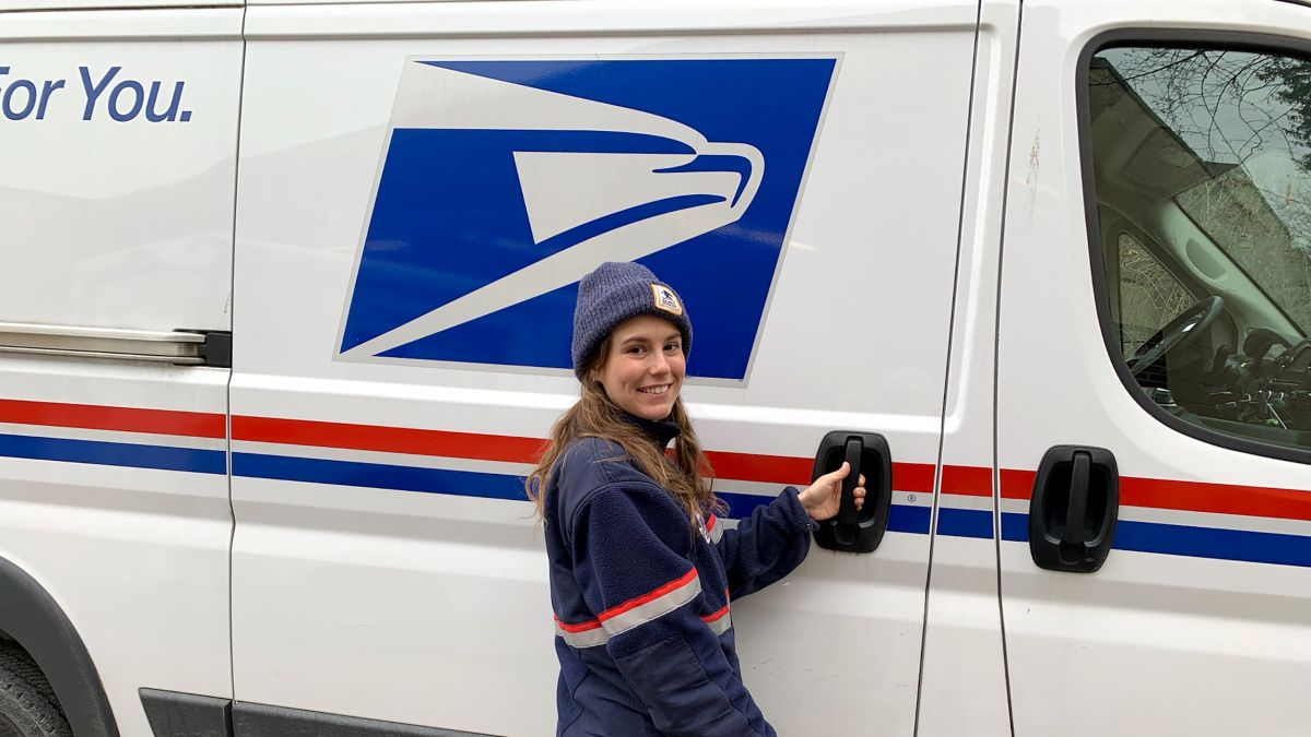 mail lady — Postimages