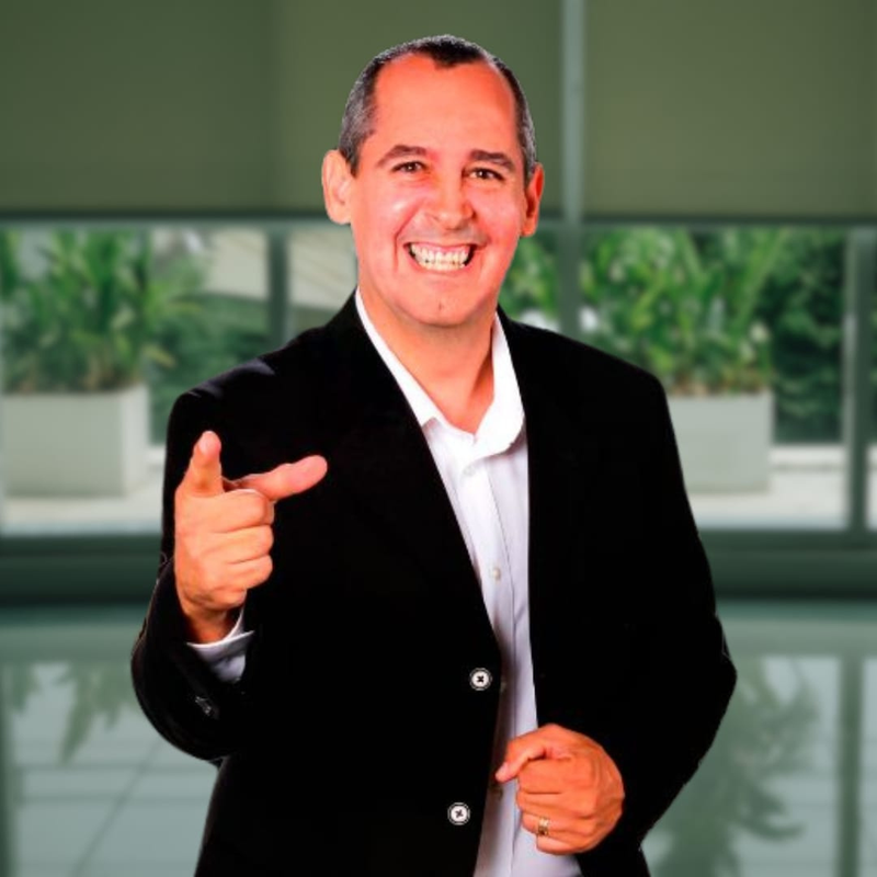 Carlos Serrano