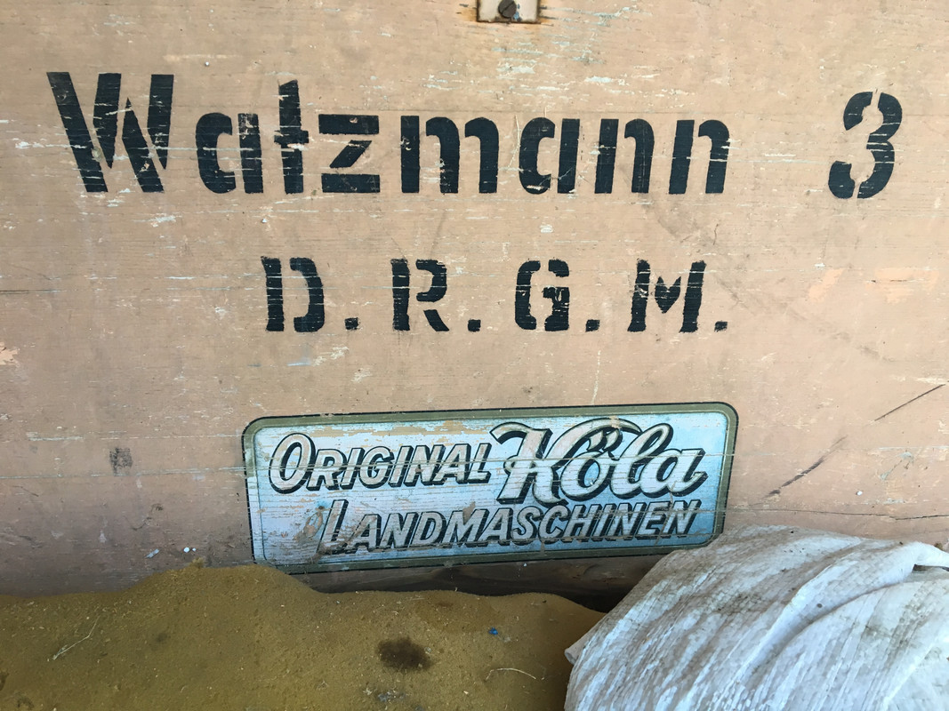 AD96D033-A4A1-4F63-B3ED-9964CF41C664