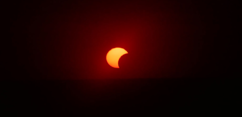 https://i.postimg.cc/0ykh9M53/Eclipse.jpg