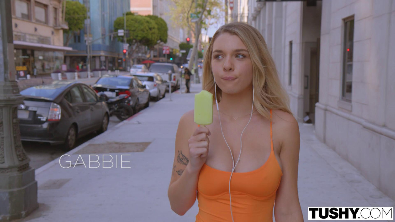 vlcsnap-2023-08-15-00h35m32s461