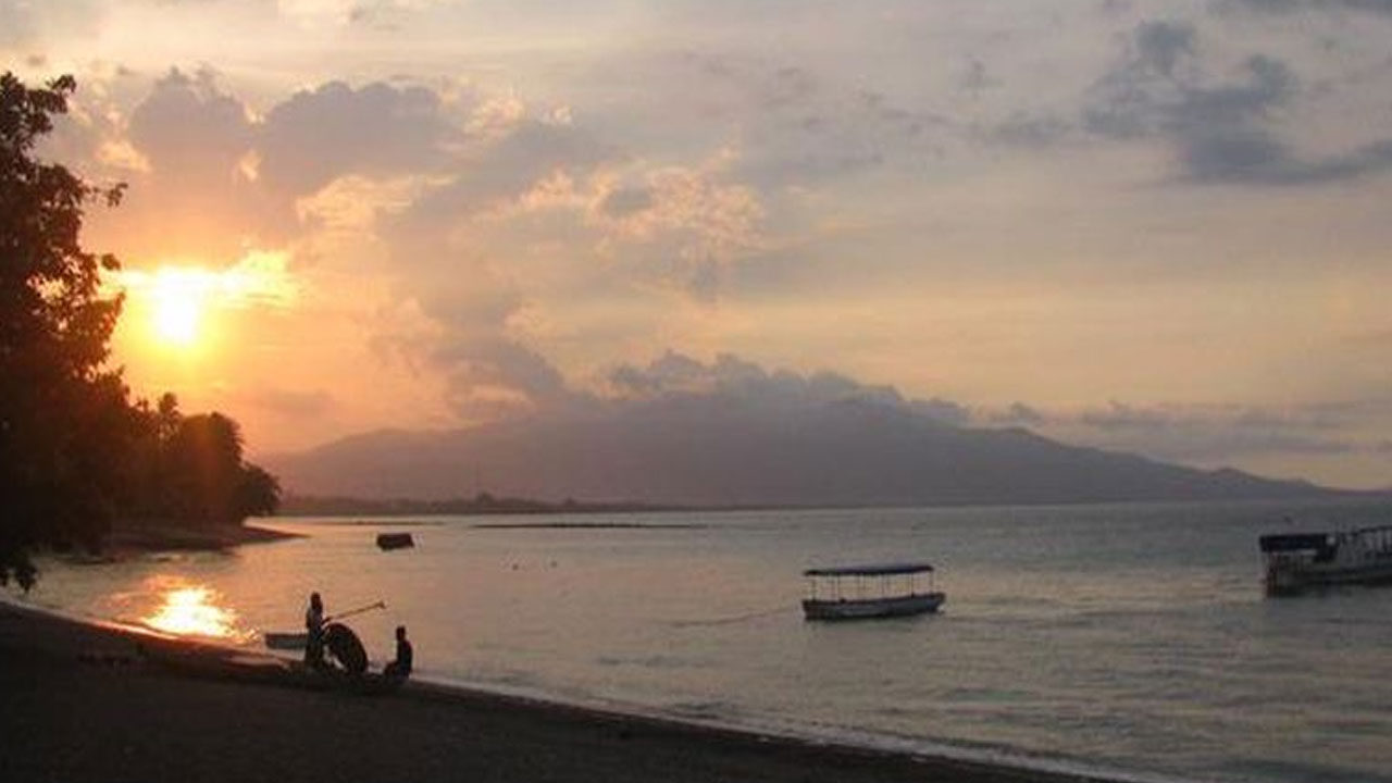 Pemandangan Sunrise dan Sunset yang Memukau ”1280