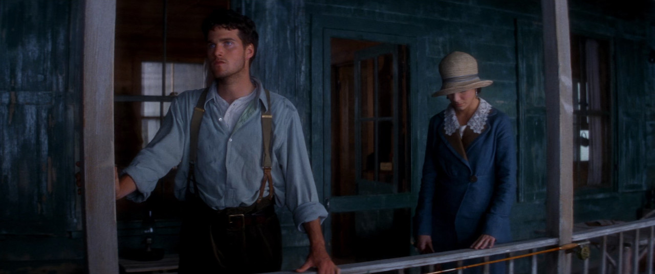 DE AMOR Y GUERRA.mkv_snapshot_01.46.28.267