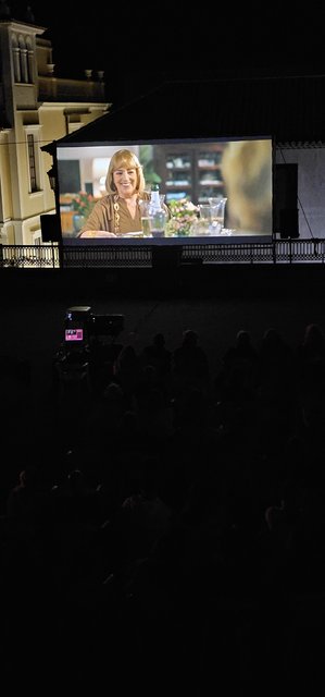 “MI OTRO JON” SE PROYECTA EN EL FESTIVALITO DE LA PALMA CON GRAN AFLUENCIA DE PÚBLICO