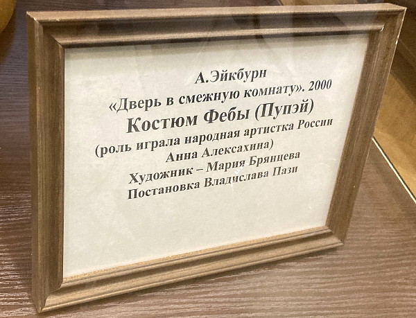 https://i.postimg.cc/0ynkJB4Y/44.jpg