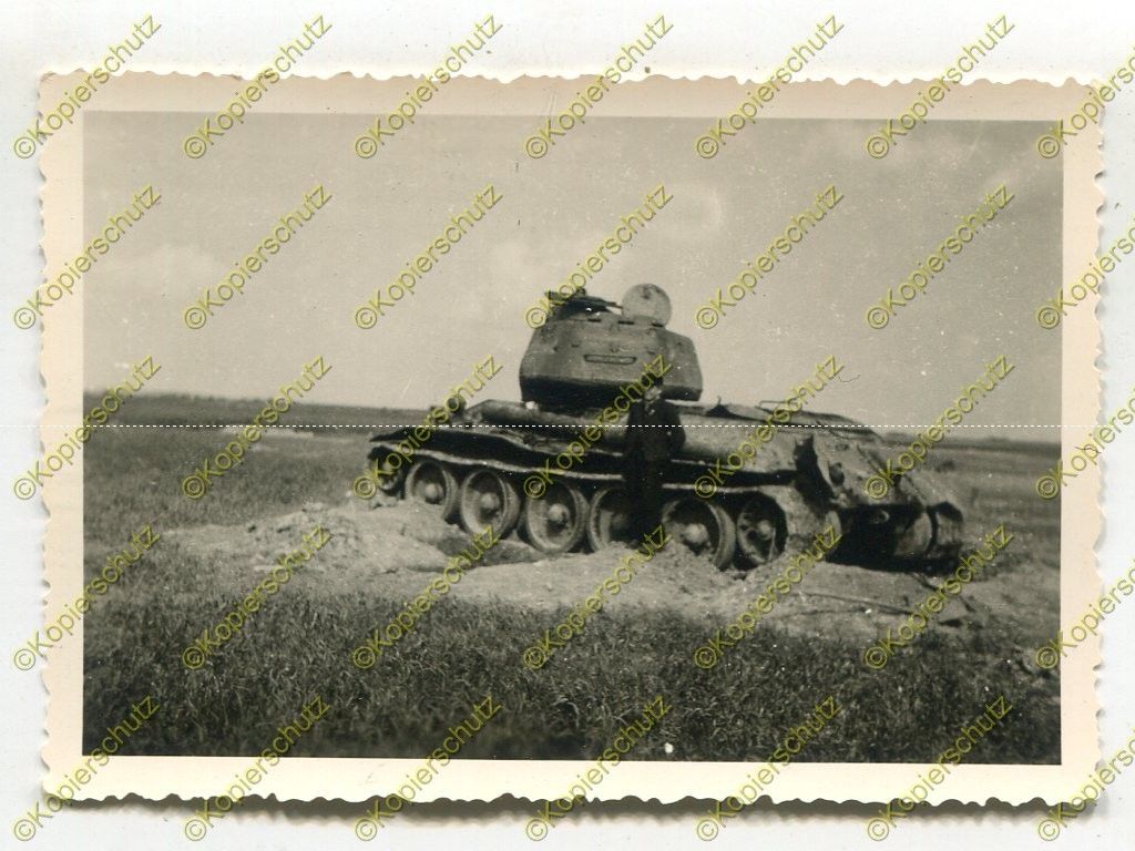 Foto, zerstörter Panzer, Endkampf April 1945 um 