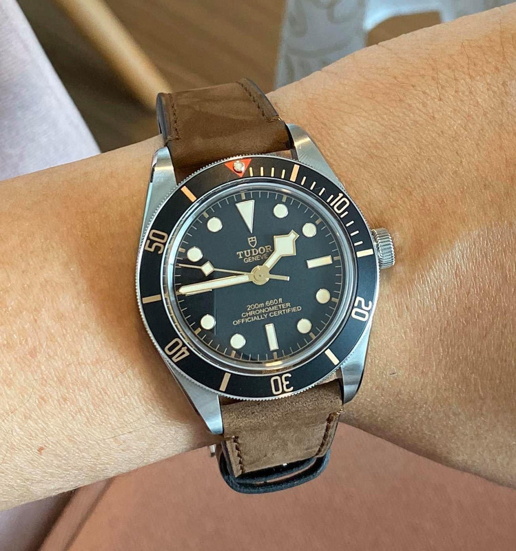 7A264E12-211A-4008-A2B1-259A40D407B1