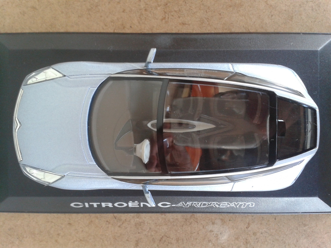 2002 Citroën C-Airdream (Norev-Altaya) (12)