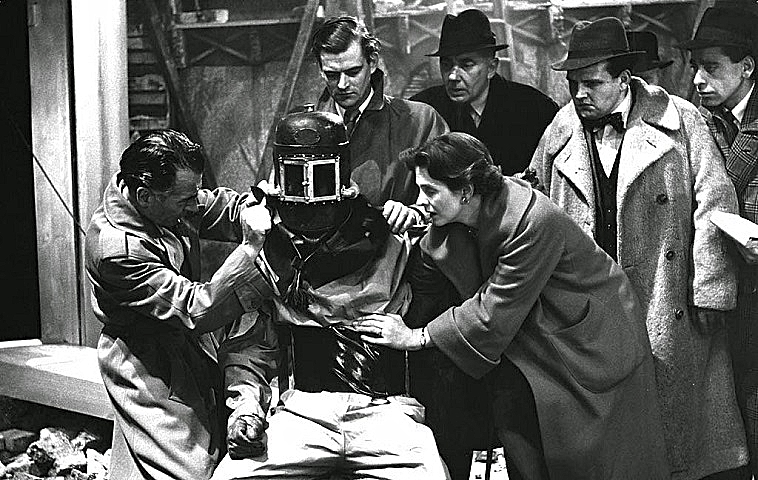 DUNCAN-LAMONT-QUATERMASS-EXPERIMENT-FOTOR.jpg
