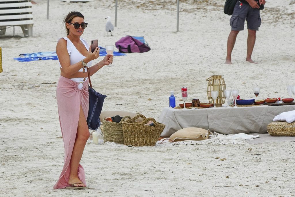 Jess-Wright-Sexy-The-Fappening-Blog-com-16-1024x683