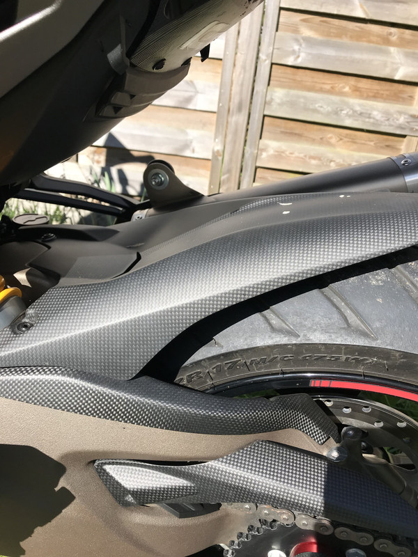 3D35B151-3E78-47A0-8AC5-667D2A9F47C6