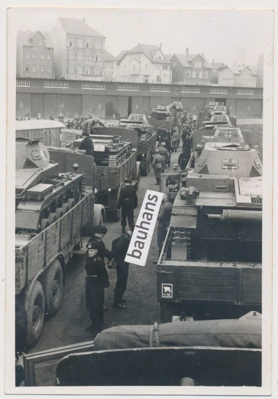 Foto Panzer Tank auf Kfz LKW Panzertruppe Panzer Abt 66 2 WK (4088n)