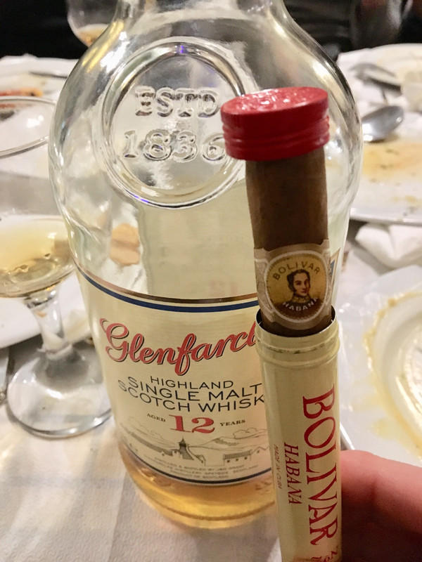 5FBBBA28-42C8-4B6B-99EE-BFBA651BCE89