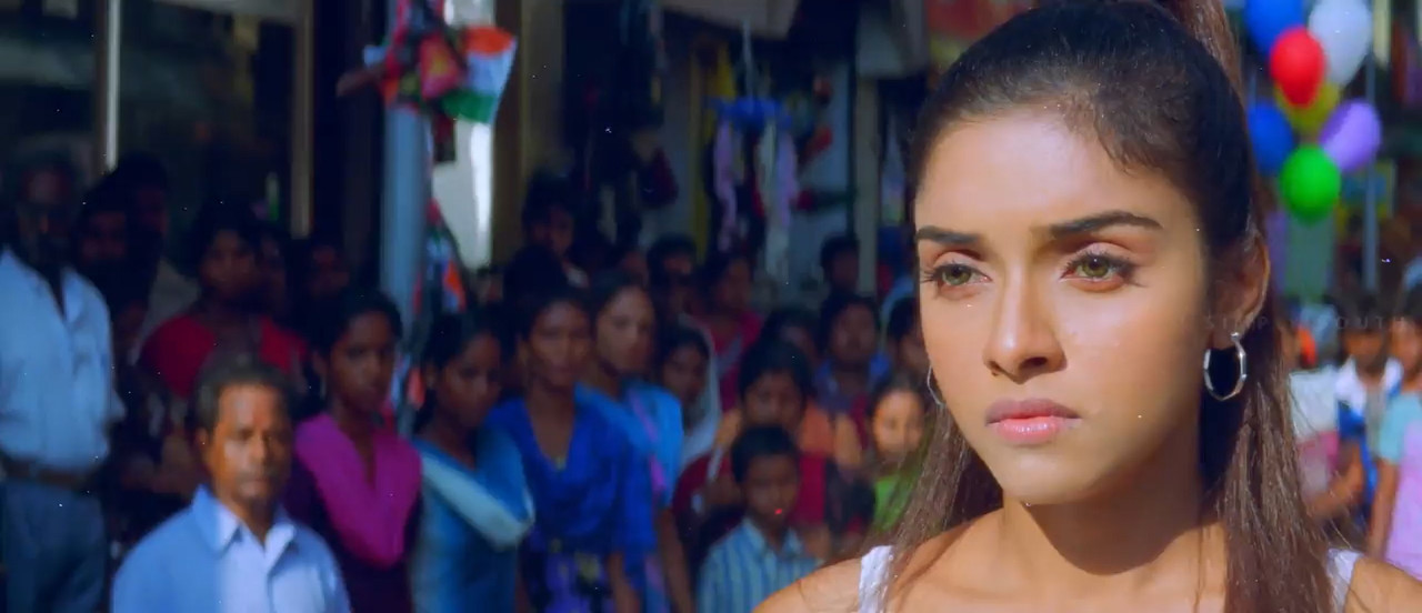 Sivakasi 2005 Remastered WebRip [Tamil] 480p 720p ESub Screenshot
