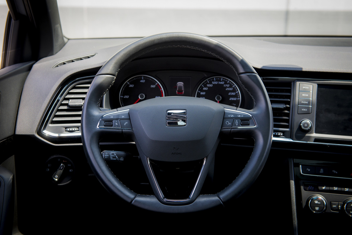 Today-SEAT-Ateca-steering-wheel_HQ