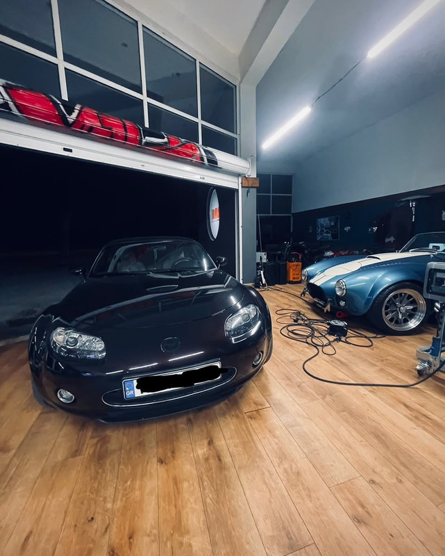 Mazda MX5 1.8 engine bay with intake and exhaust upgrades