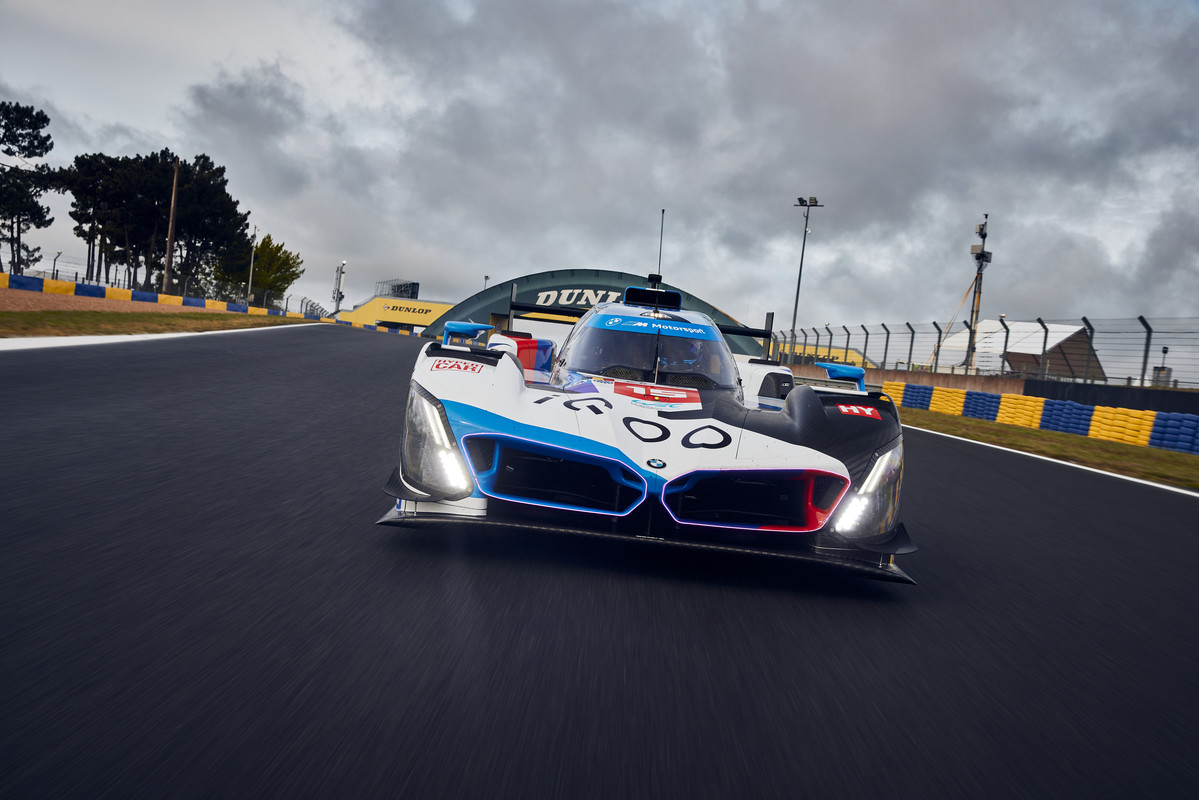 P90554330_highRes_le-mans-fra-4-5-may-
