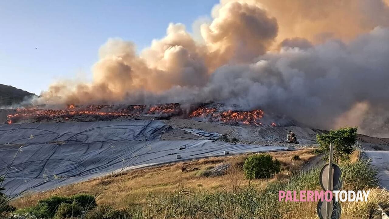 [Imagine: Incendio-a-Bellolampo-2.jpg]