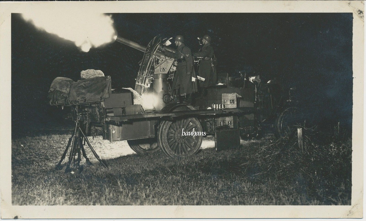 Sd.Kfz mit Flakgeschütz