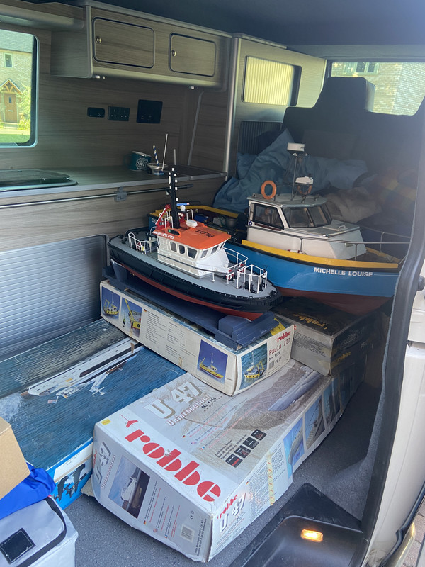 B5FEE4E0-AB37-40B5-8F59-2CDC6C6479AE