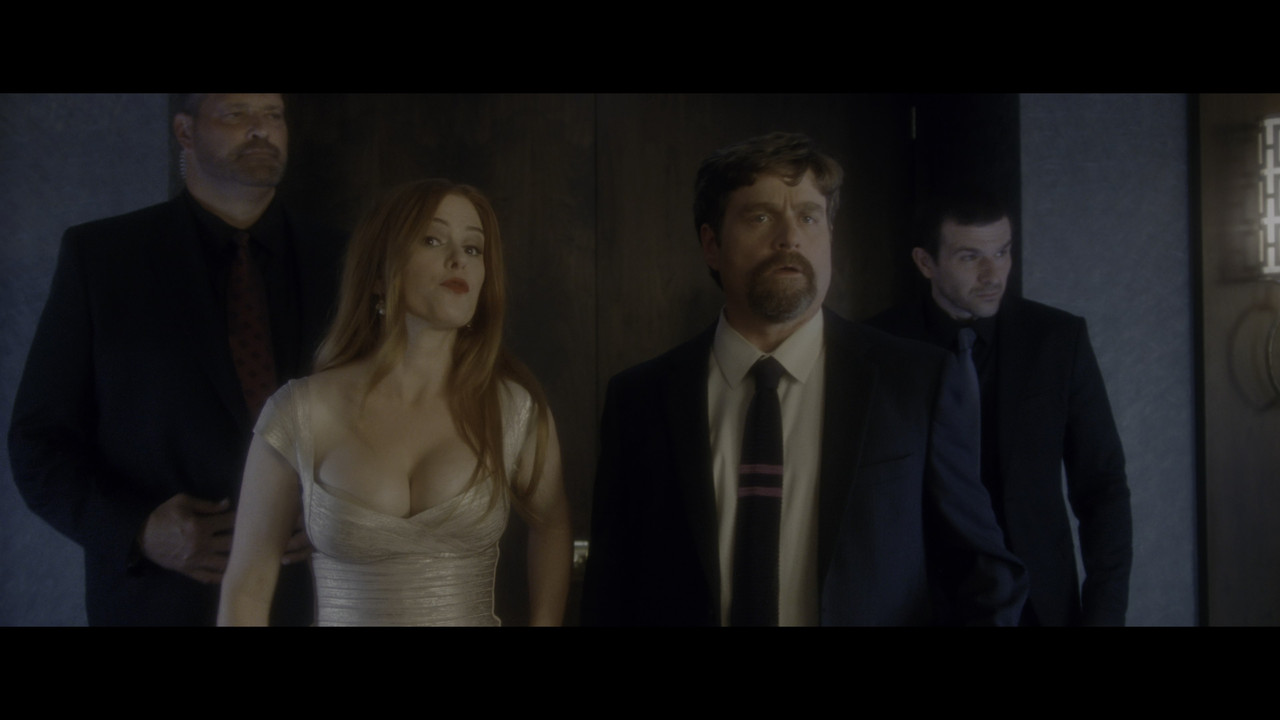 isla-fisher-keeping-up-with-the-joneses-4k-caps-40