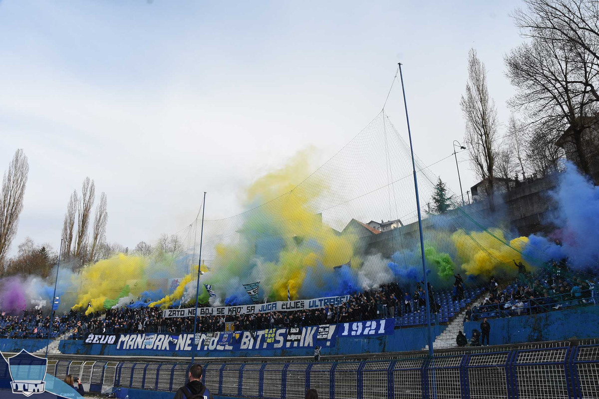 4390AD14-434F-4EDC-B19C-BCE2F40656E5