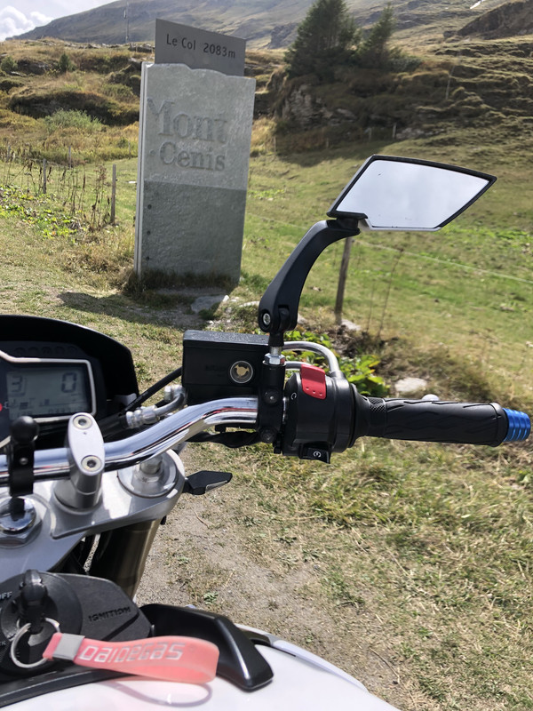 C9DC51CC-6BBA-4EB1-8E5F-DF266A0DBEAD