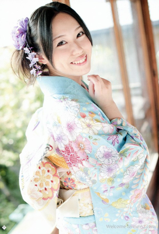 minako-kotobuki-0007-620px