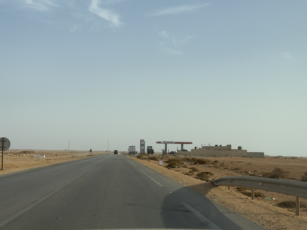 Carreteras, Gendarmería y Estaciones de Servicio - Al Sur del Sur: entre el desierto y el océano (88)