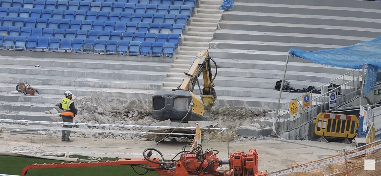 5B92DD48-9752-4B3F-B821-BC7FE9F49E5F